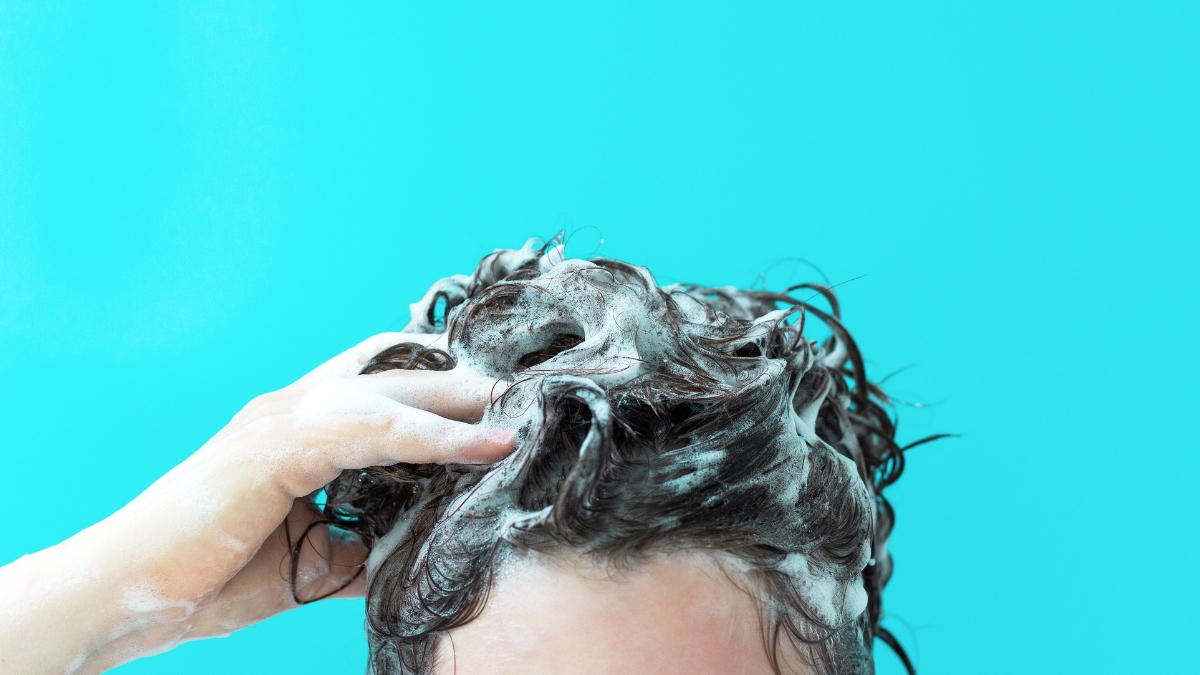 Soins capillaires : nos conseils pour des cheveux sublimes